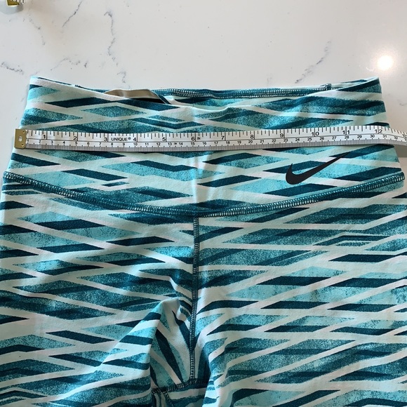 Nike Legendary Cropped Leggings Blue Print SzXS - Picture 10 of 11